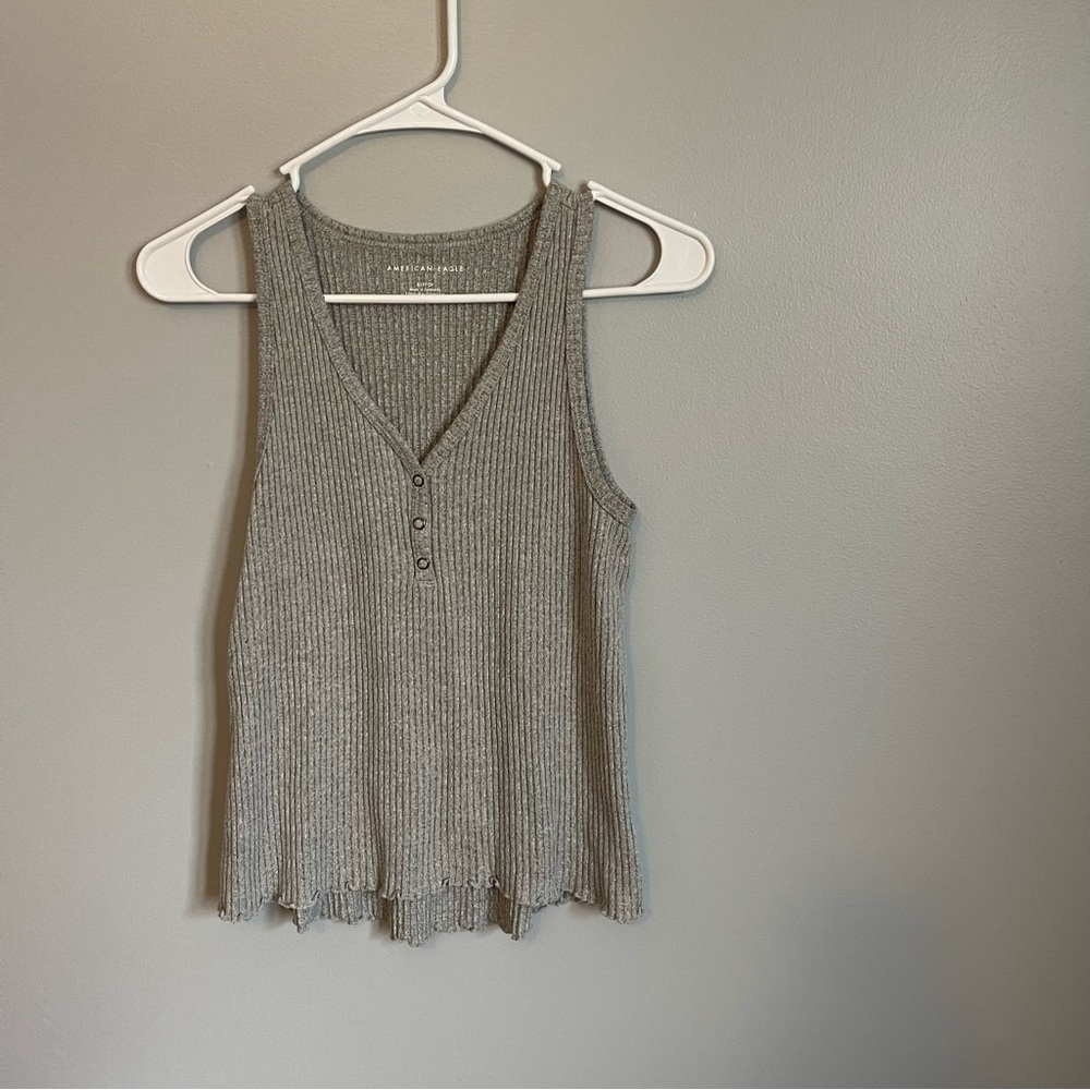 GUC Womens size S American Eagle tank